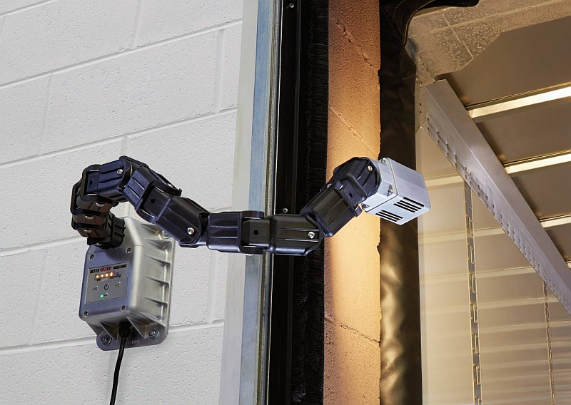 Employees need to be productive and safe, year-round. During the darker winter months, Rite-Hite Flex Neck LED Trailer Lights help light up trailer interiors. Learn more: ow.ly/z9vE50My0iH

#loadingdocklights #lightingsolutions #loadingdock #RiteHite #LEDdocklights