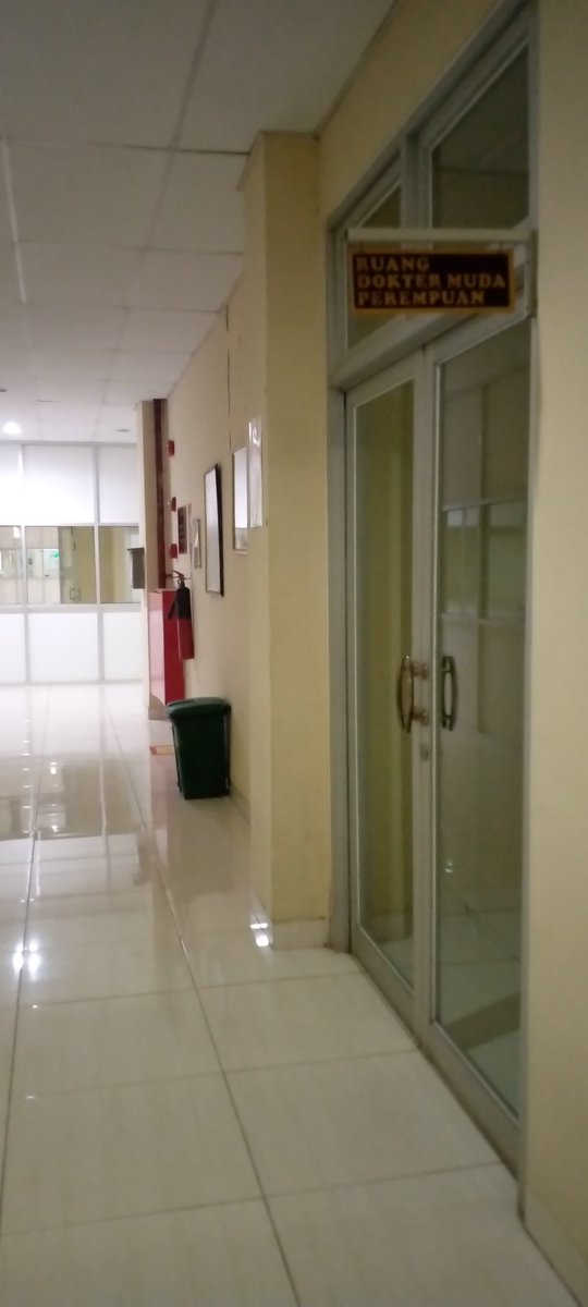 Jobriik's tweet image. Ketika kita melangkah tanpa beban
Agar tak menjadi perihal buruk..
Biarkan mereka menghujat dengan syair-syair berdarahnya
Karena mereka hanya menikmati setengah dari aromatikmu..

Selamat malam #tagar
Wes malam turuo ojo nlusur wae 😃😅