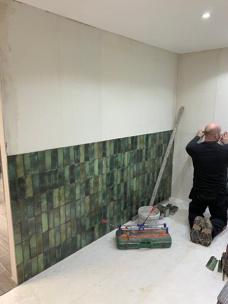 AbbeygateBSE's tweet photo. Making progress…. 💚
#bathroomshowroom #bathroomdisplay #newdisplay #comingsoon https://t.co/CLWviq4mDH