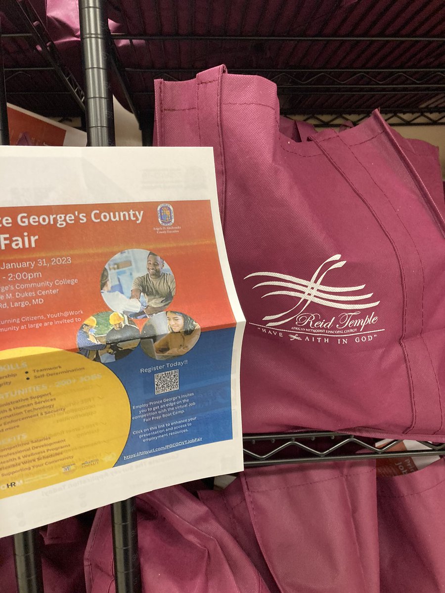 employpg's tweet image. This past Saturday, #EPG had the pleasure of volunteering at the Reid Temple Food Distribution in Glenn Dale. So excited to be back in the community! 

#WeAreEPG #reidtemple #fooddistribution #DMV #PGC #Maryland