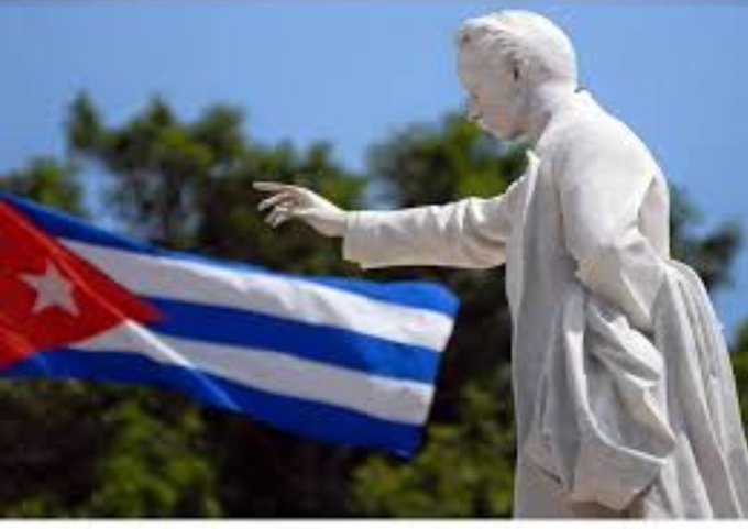 #FidelPorSiempre 👉 “Martí fue el que más deseó convertir las fortalezas en escuelas” y así  ha sido, nuestras escuelas son fortalezas pero de conocimiento!!! y #MartiVive en cada una #JuntarYVencer <a href="/PartidoPCC/">Partido Comunista de Cuba</a>