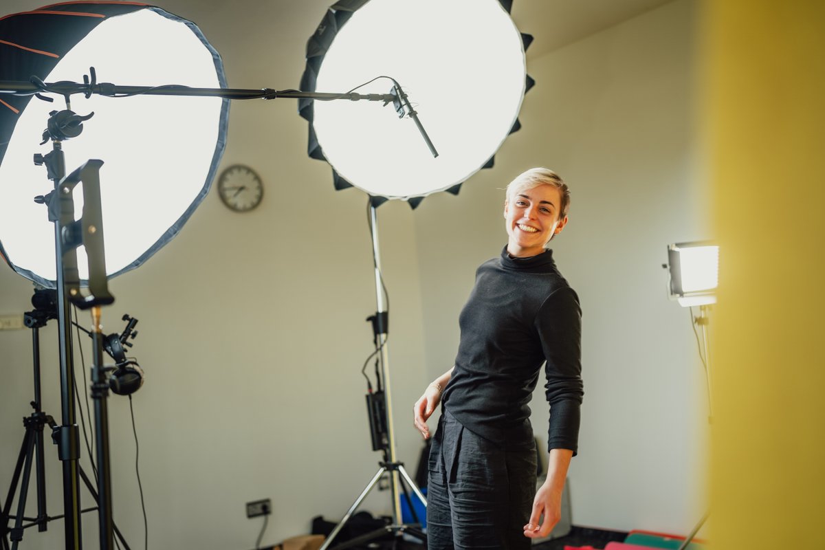 expedition_digi's tweet photo. Wie kann das #InternetderDinge unseren Alltag und die #Industrie verändern? Das erklärt Coach Steffi im neuen "Future Bites" #Erklärvideo am Donnerstag auf Instagram. Schaut rein und erfahrt mehr über das #IoT. 👉 https://t.co/eeuXVq2JbY https://t.co/ywcRhhw2fU