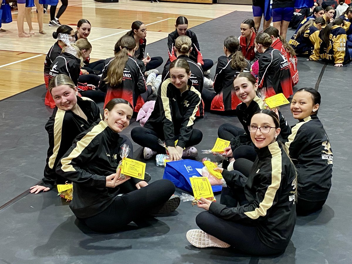 1st &amp; 2nd in solos &amp; 9th in both Pom &amp; Jazz today at the 1st HDT Invitational!!! 🏆thank you so much @hillsboroughdanceteam for hosting an awesome comp!! Keep up the amazing work girls, we are so proud 🖤💛 #wmdt #varsitydanceteam #smallbutmighty
