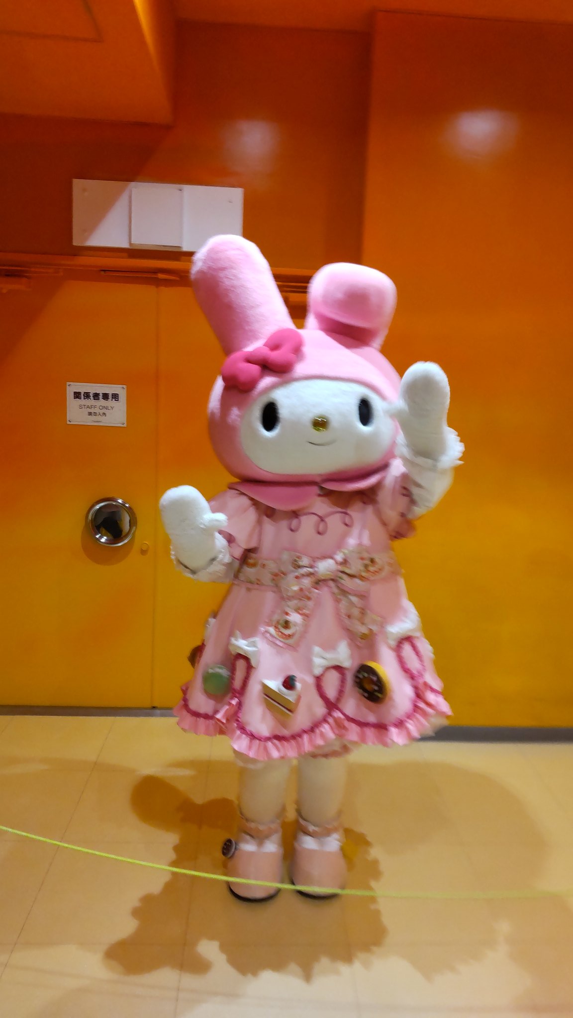 マイメロ　2019年バースデーマスコット sanrio マイメロメロクロ バースデーラバーキーホルダー 322269