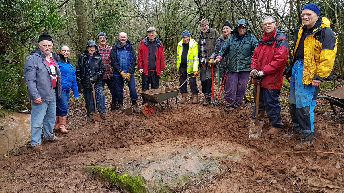 erraticsproject's tweet photo. Many thanks indeed to our volunteers who joined the BCGS at a clearance session of the Illey Pastures Boulder earlier this month.
This fantastic example of an Arenig erratic is only partially exposed, and we were keen to get a better idea of just how large it is! https://t.co/HKRcFjJNPF