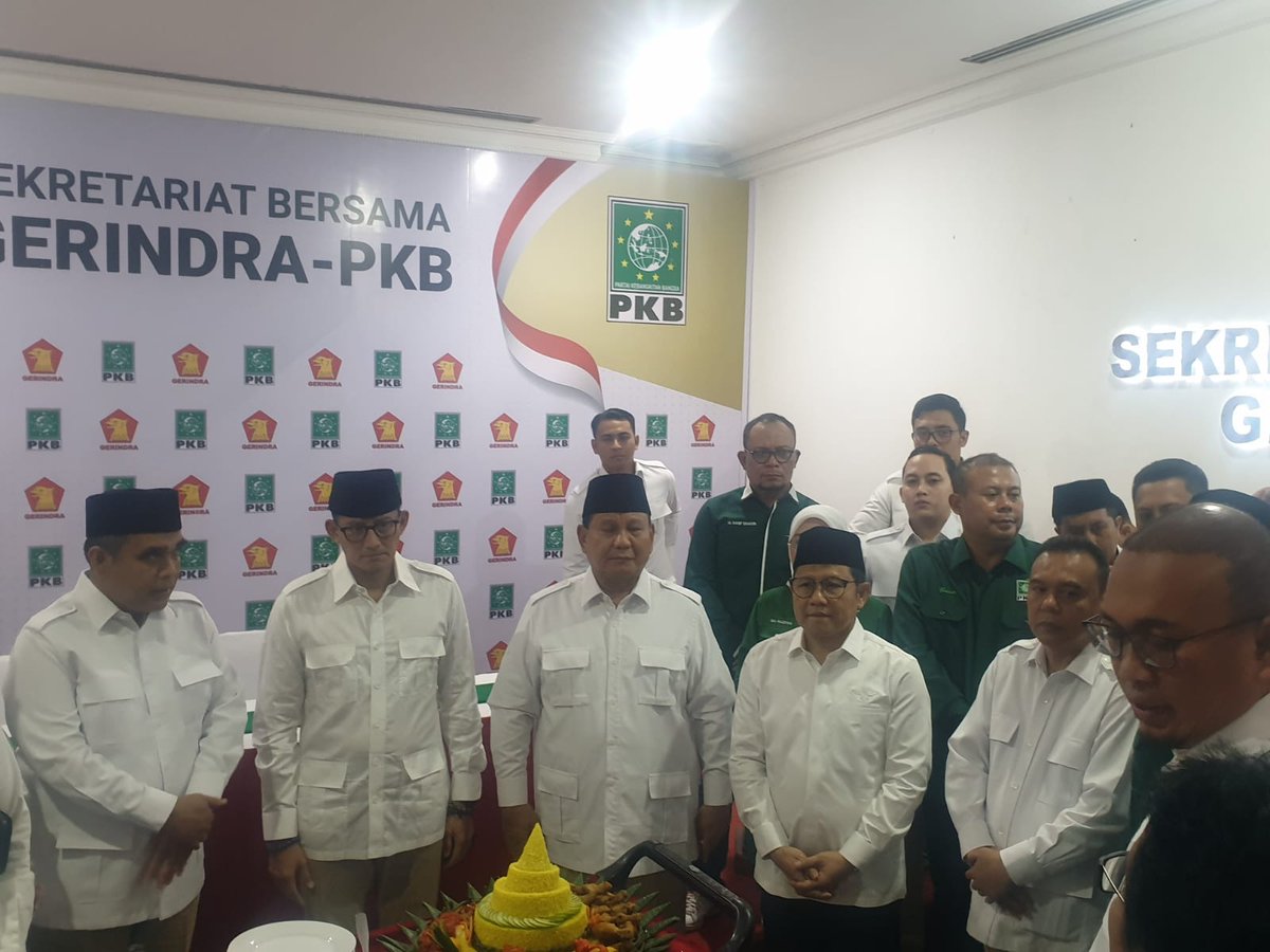 habibienable's tweet photo. Penegasan dan bentuk penguatan koalisi PKB-GERINDRA
Selamat atas peresmian pkb gerindra
#Sekber
#PartaiKebangkitanBangsa
@cakimiNOW
@DPP_PKB
@DPWPKB_Banten
@baGUSMUHAIMIN24
@Bagusmuhaimin9 https://t.co/i79DSWHyZ1