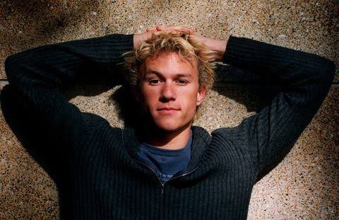 CinemaForensic's tweet photo. Remembering Heath Ledger who died 15 years ago on 22nd January 2008 💐💔

#HeathLedger #RememberingHeath https://t.co/aBuxpiwZBi