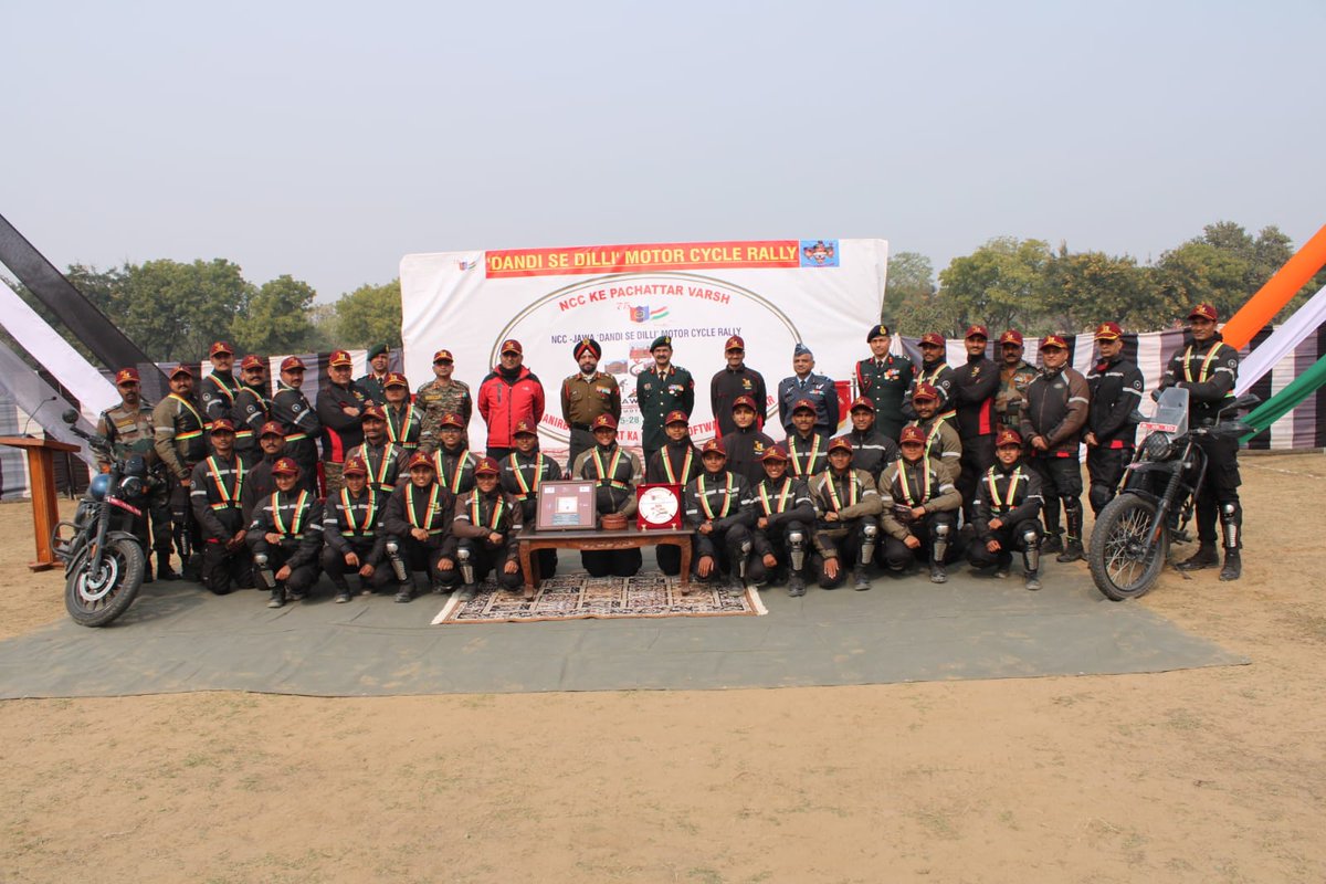 NCC_Dte_Gujarat's tweet photo. #AtmaNirbharBharat ka #saltseSoftware ka Safar"Dandi se Dilli" 
#NCCJawaMotorcyclerally was flagged in at Jaipur by Lt Gen AS Bhinder,AVSM,VSM, ADC, GOC-in-C, SW Comd. Cadets Josh level HIGH
@SWComd_IA
@HQ_DG_NCC
@GovernorofGuj
@CMOGuj
@jawamotorcycles
@yezdiforever
@PRODefRjsthn https://t.co/n4OTz04439