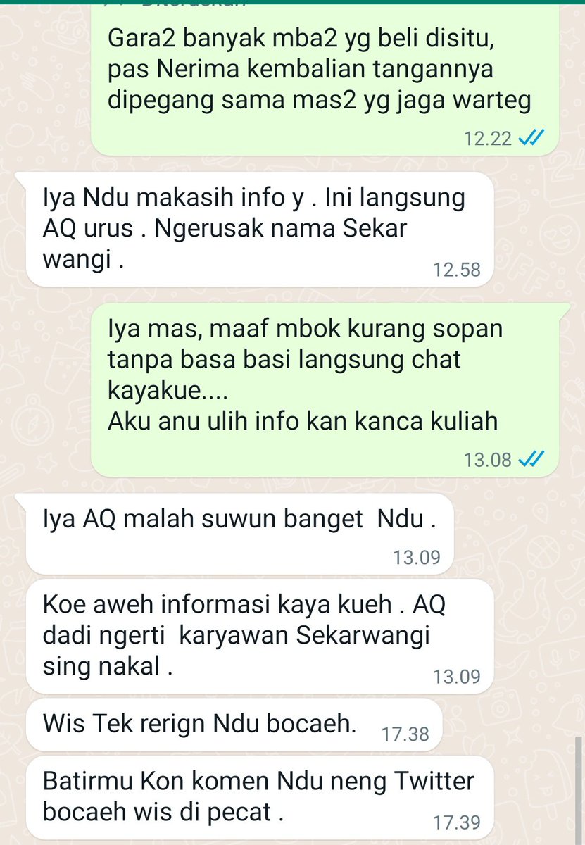 EsaPandu5's tweet photo. @HimmaRisana @unnesmenfess Yang baru kak, kebetulan bossnya temen akrab saya jadi setelah postingan ini sudah dilaporaken dan dipecat https://t.co/TPSyyv4rxL