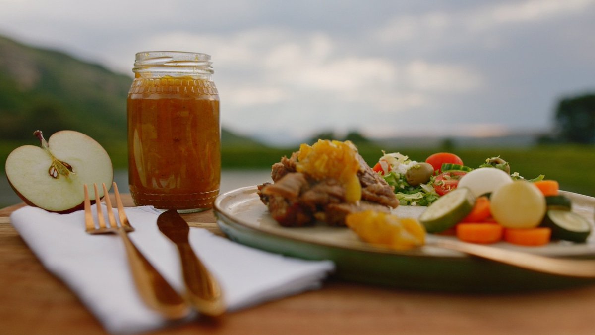 PatrickSeleka's tweet photo. We eat with our eyes first. Not only should your food taste good, it should also look good too
#Culinaryexperiences
#AspiringChef
#NetFlixSA
#thecookalongsa 
#peuproductions https://t.co/ziN2A3aV1H
