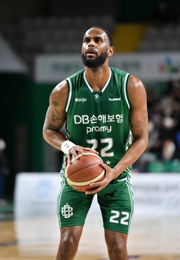 알럽바스켓공 on Twitter "Dewan Hernandez has been terminated from the DB