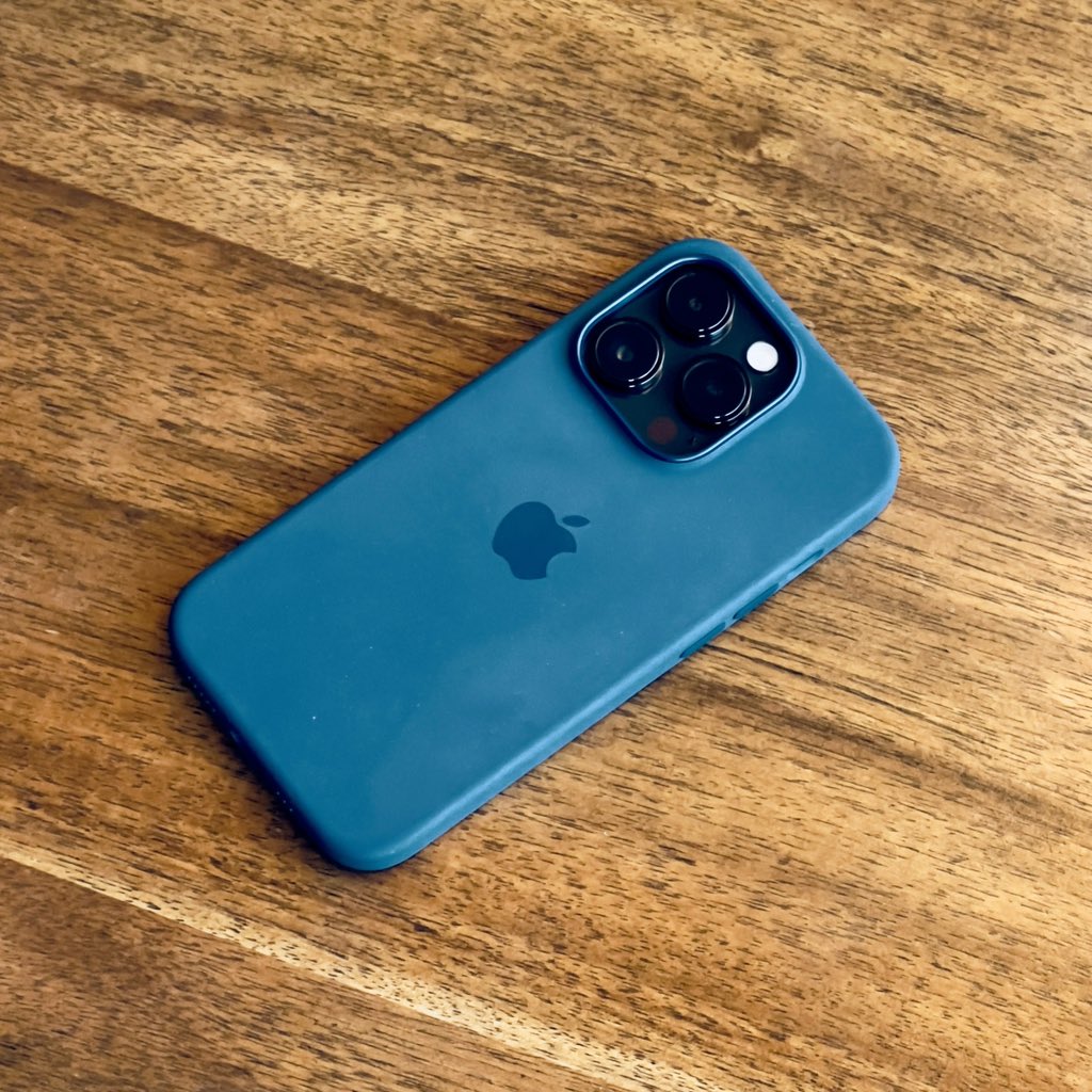andrewjclare's tweet image. Which Apple Case is your favorite? Clear, Silicone or Leather? #iPhoneCase #ClearCase #SiliconeCase #LeatherCase #iPhone14Pro