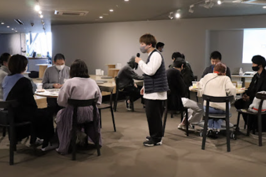 AllHOME_PJT's tweet photo. 社会的養護の子どもたちと大人をつなげるイベント、無事に終わりました📢
当日は、自立援助ホームで生活している子どもたちや、施設職員さん、一般企業の方からQWSプロジェクトのメンバーの方々まで、さまざまな方に参加していただけました😊
こんな場を増やしていきたい！
#ALLHOME
#SHIBUYAQWS https://t.co/1TBO1NevJf