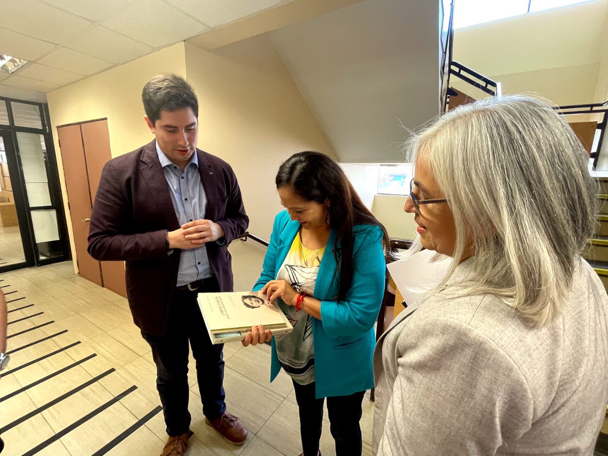 deprovconce's tweet photo. El @deprovconce , @matiaravenam estuvo presente junto a @Educbiobio y autoridades de educación locales en la visita de @SubseEdSuperior a la región, donde se conversó sobre la realidad de la zona en materias de educación superior. 🌳🇨🇱🏫 https://t.co/ewcXDiRNOp