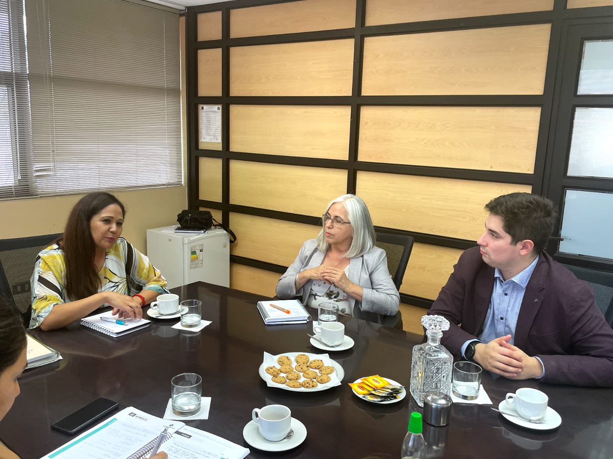 deprovconce's tweet photo. El @deprovconce , @matiaravenam estuvo presente junto a @Educbiobio y autoridades de educación locales en la visita de @SubseEdSuperior a la región, donde se conversó sobre la realidad de la zona en materias de educación superior. 🌳🇨🇱🏫 https://t.co/ewcXDiRNOp