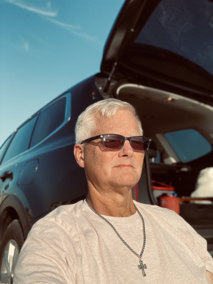 Dean_Nelson_RN's tweet photo. @blowkane @PLUVICTO_US Amazing. Grateful. Humbled.
First dose I had some nausea. But after 2 days I was back up and letting the sun warm my face. Feel like I’ve been given a second chance and I’m going focus on just that!   ✌️❤️ https://t.co/K2LLmGSUMg