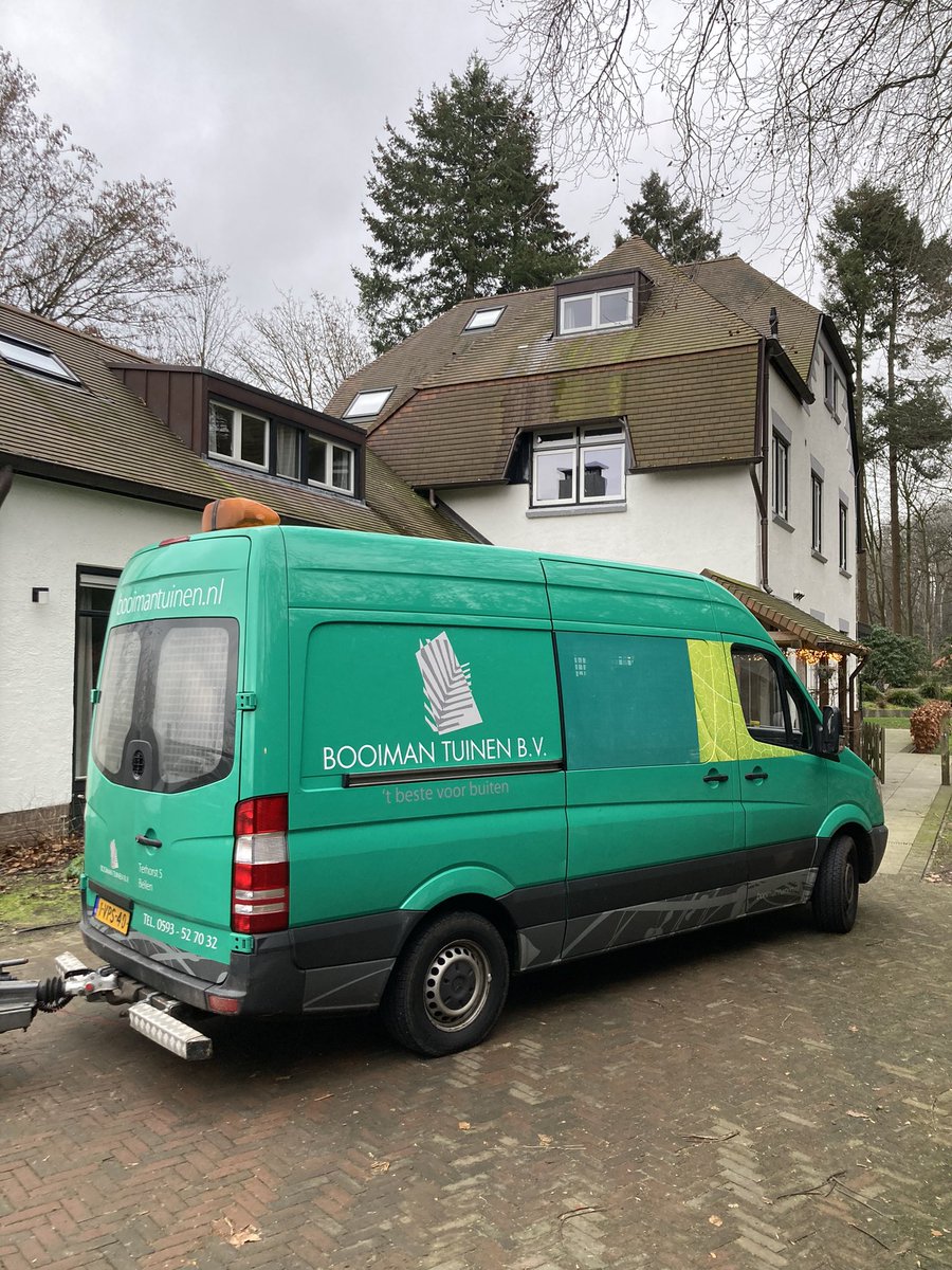 Vandaag is <a href="/BooimanTuinenBV/">Booiman Tuinen B.V.</a> voor ons gestart met het plaatsen van een Greenwall Classic in de schitterende omgeving van Beek.
#villamooinederland