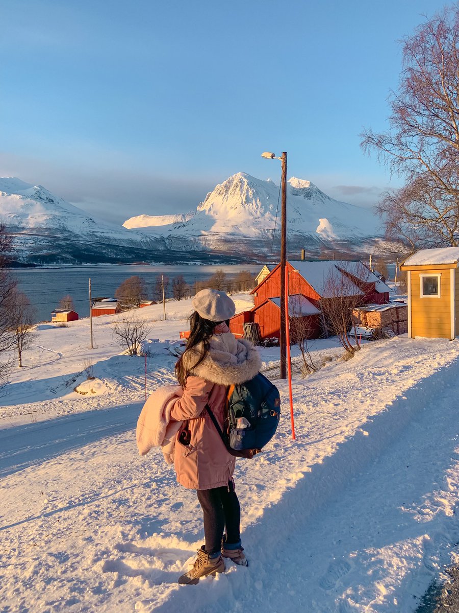 sucreroses_'s tweet photo. LIBURAN KE KUTUB UTARA &amp; LIAT AURORA? GIMANA CARANYA?🤔 
Aku pergi berdua &amp; kita habis 50juta untuk liburan 1 minggu di Norway dan 1 minggu di Sweden

[ A THREAD ] https://t.co/VjWDecNU63