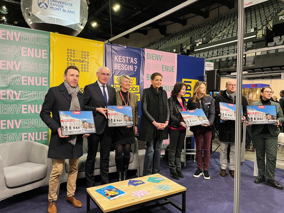 🥈En septembre 2022, #Chambéry se hissait à la 2ème place des villes moyennes où il fait bon étudier !
Le trophée a été remis ce week-end lors du Salon de <a href="/letudiant/">l'Etudiant</a>. Cette distinction vient récompenser les nombreux dispositifs mis en place pour faciliter l'accueil des étudiants.