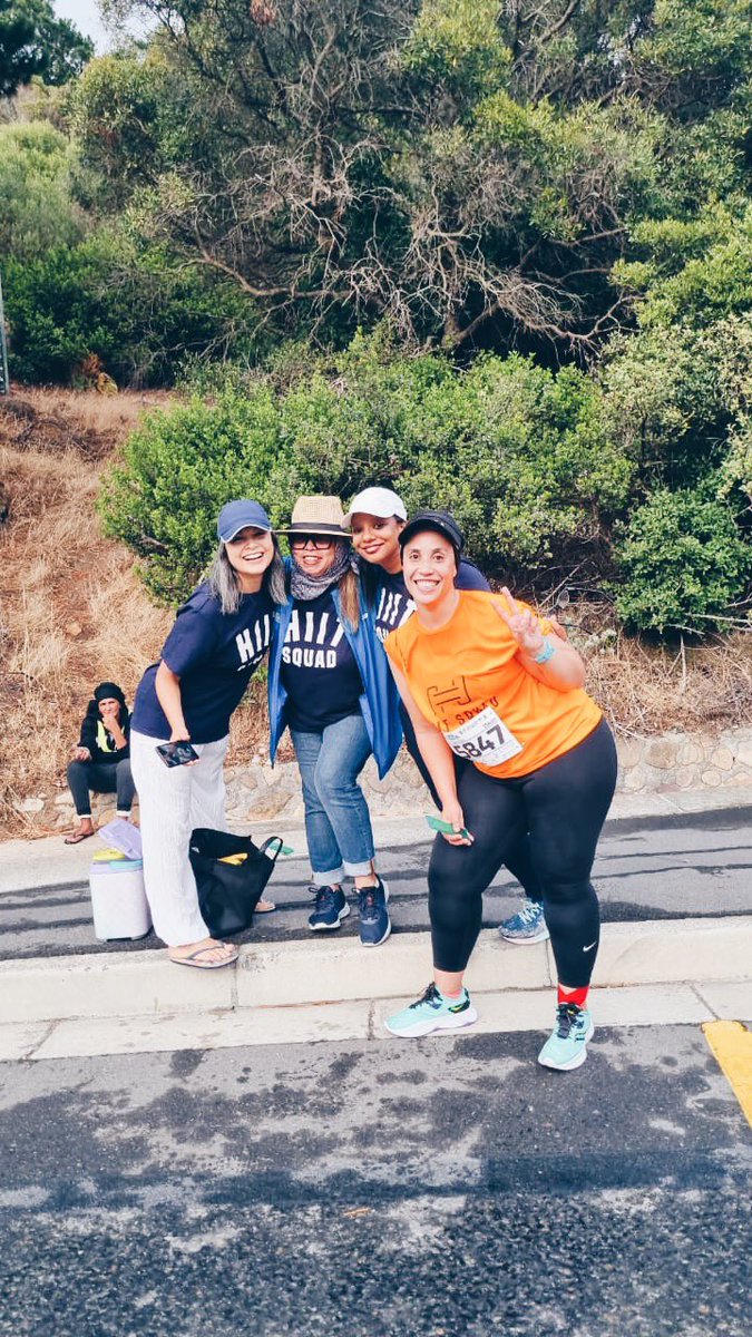 Tamzyn_Jade's tweet photo. #Bay2Bay 15km yesterday with the #HIITsquad fam. Hout Bay ➡️ Camps Bay 🔥 https://t.co/cepFJoqUOY