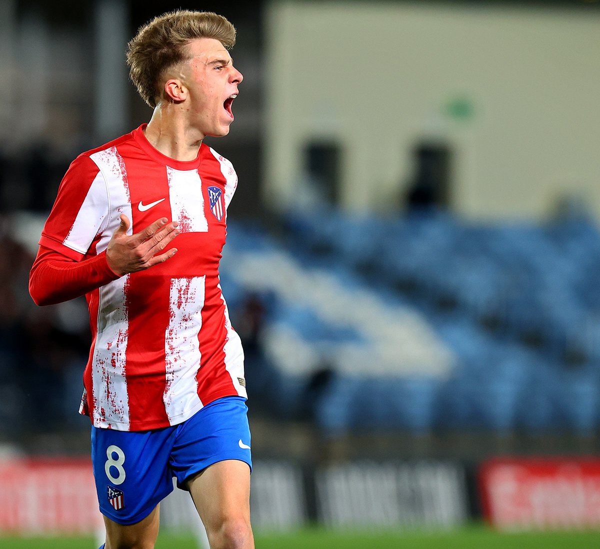 Orgullosos de verte crecer hasta lograr tu sueño 🥰

¡Eres todo un ejemplo para todos los jugadores que se forman día a día en nuestra Academia! ❤️🤍

❤️🤍 #Barrios2028