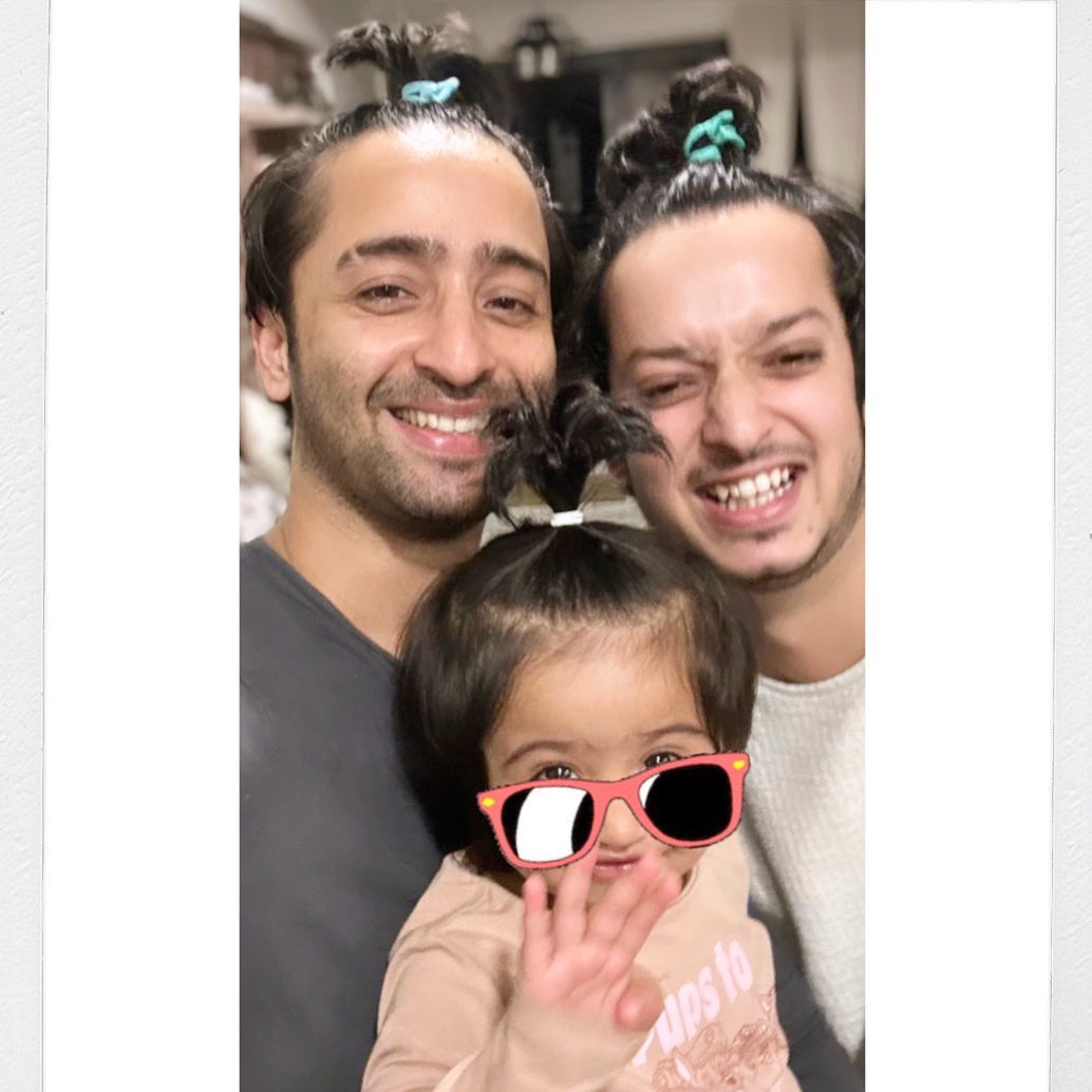 OwusuMavee's tweet photo. Pics Of Day..#MadUs

Naya Naya won my heart..too cute ..thank you @Shaheer_S

Now Anaya has add to the  MadGang..#Madus #madgang

#ShaheerSheikh #Raies #Anaya 
#Ruchikaakapoor #Rucheer #wanderlustwithss ❤️❤️❤️🧿🧿🧿 https://t.co/2yFniwylC4