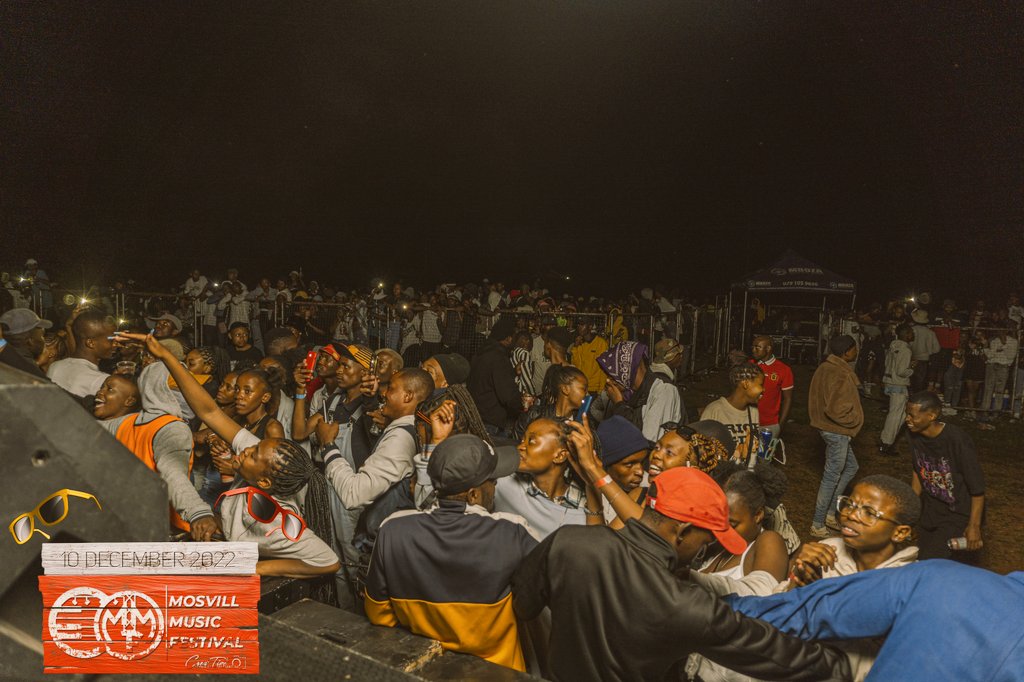 Saeza08's tweet photo. Mosvill Music Festival 2022🔥

#Monsterlus
#ChillX https://t.co/DUT5gWQe00