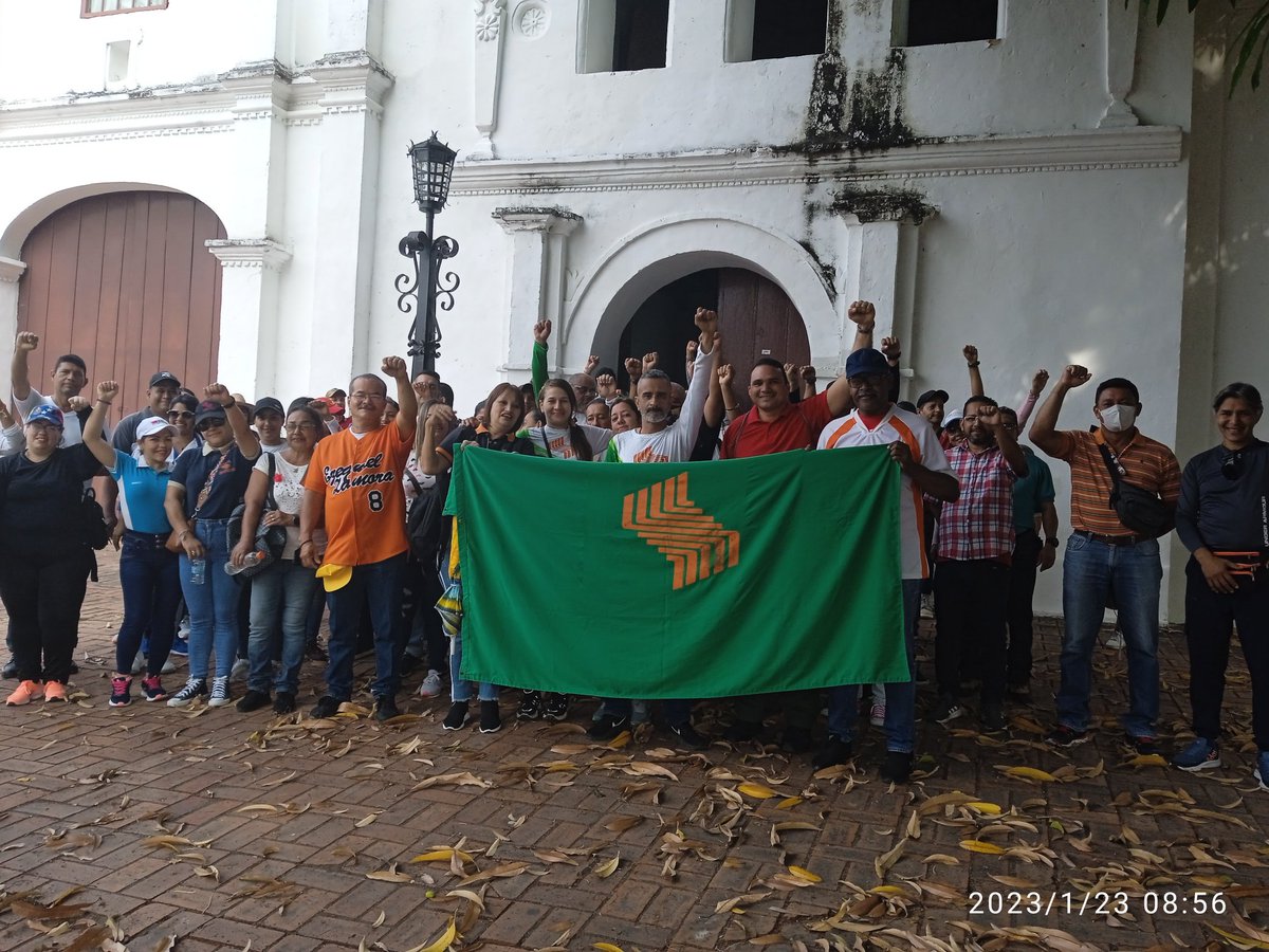 La Unellez de la #portuguesapróspera marcha en contra de las #SancionesCriminales en contra del pueblo venezolano 💪