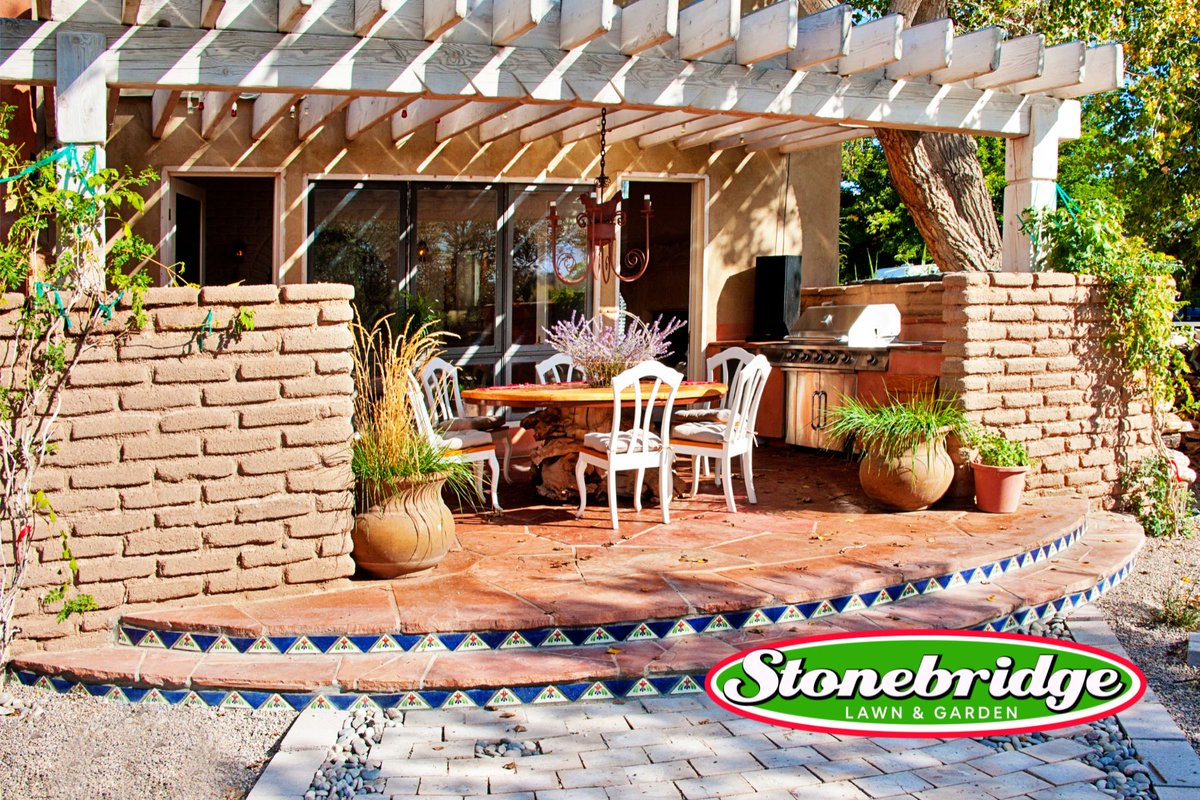 Stonebridgentx's tweet image. Turn your outdoor space into a functional outdoor kitchen! Stonebridge Lawn &amp;amp; Garden can help you customize your backyard with stunning kitchen features. Call us today at (972) 625-0066 to get started! #outdoorkitchen #outdoorgrill #cookouts