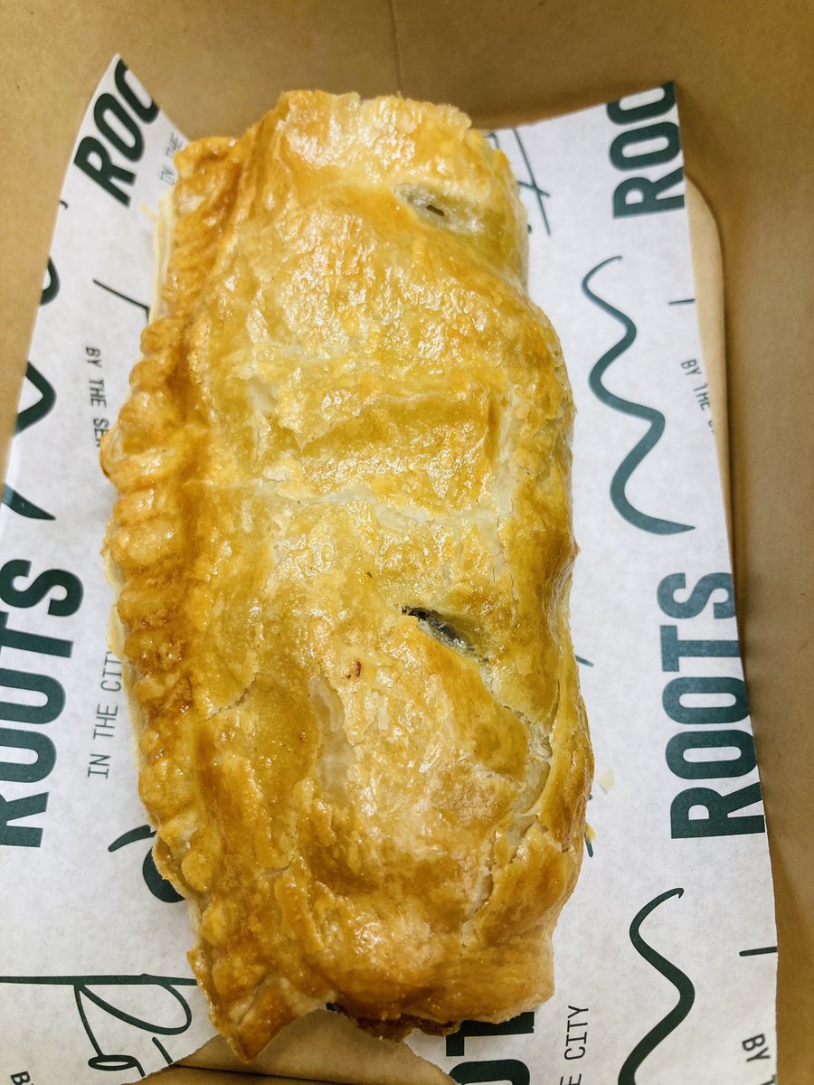 RootsInTheCity's tweet photo. Homemade Haggis Sausage Rolls 🏴󠁧󠁢󠁳󠁣󠁴󠁿🤤 https://t.co/2liMn17KYg