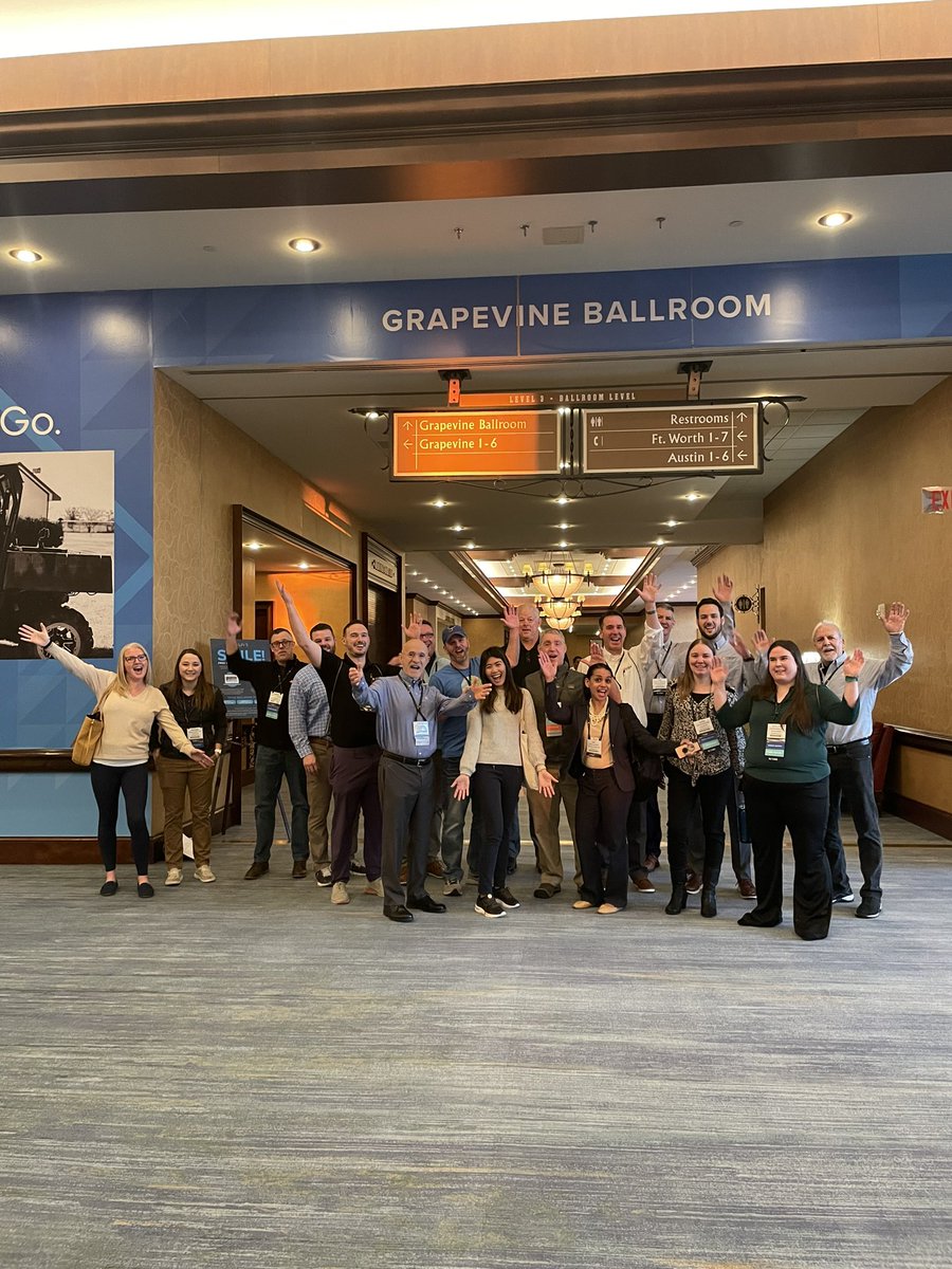 HangerNews's tweet photo. #HangerLIVE Day 1 - let’s do this! 👏 #ShiftMoveGo https://t.co/70c0aG6MID