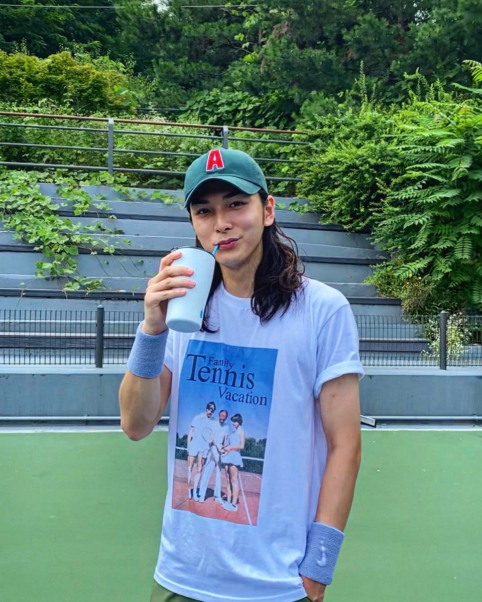 Leeanngyul's tweet photo. I know, i know, sejun is not a green flag. He's a whole damn forest, green forest 😏🤟🏻 Yo. https://t.co/qwkfZLNHhC