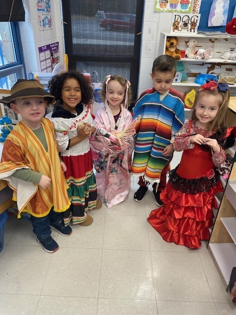 mryanbps's tweet photo. Thank you to the Somerset Berkley Education Foundation for funding preschools multicultural dress-up clothes. #bcsgreatplacetobe #SBEF https://t.co/68roFPCe97