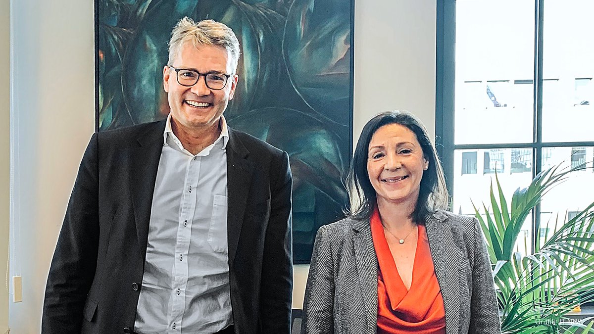 ITNRW's tweet photo. https://t.co/yGprgBWEsl Präsident Dr. Oliver Heidinger und Wendy Mars, #CISCO Präsidentin der Region Europa, Naher Osten und Afrika (EMEA) trafen sich zum Austausch über Zukunftsfragen rund um die #Digitalisierung von Verwaltung. #Govtech #NRW
https://t.co/vPq1SAI20n https://t.co/mzBN4BuLFP