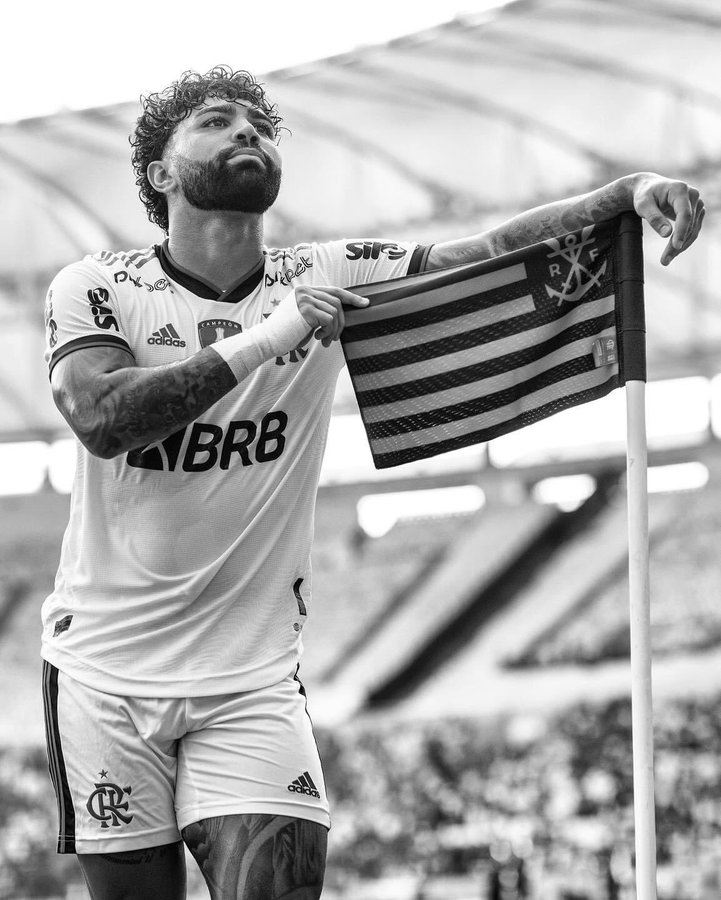Gabigol_ofic's tweet photo. Meu pai me dizia: Eu vi o Zico
Direi para os meus filhos: Eu vi o Gabigol😍😍 #Flamengo https://t.co/QymDPCzBE7