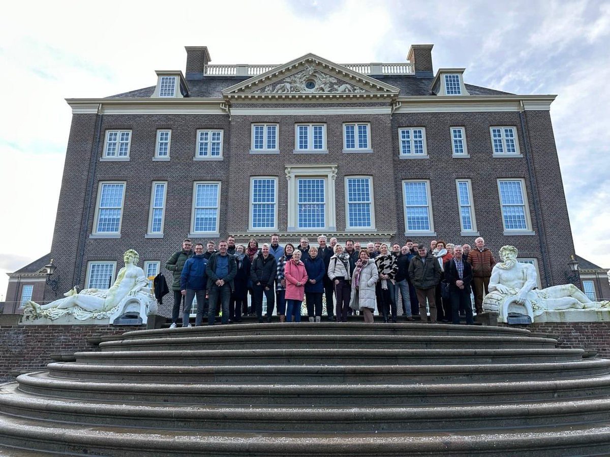 Staphorsters doen volop inspiratie op in Paleis Het Loo en Apeldoorn centrum.

Lees meer in onderstaand persbericht: bit.ly/3J4E0RT

@paleishetloo l <a href="/G_Staphorst/">Gemeente Staphorst</a>