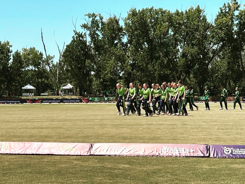 Ireland vs Pakistan on the NWU Oval continues with Pakistan 96/2 need 18 to win🏏❗
#bepartofit
#summerofcricket
#U19T20WorldCup