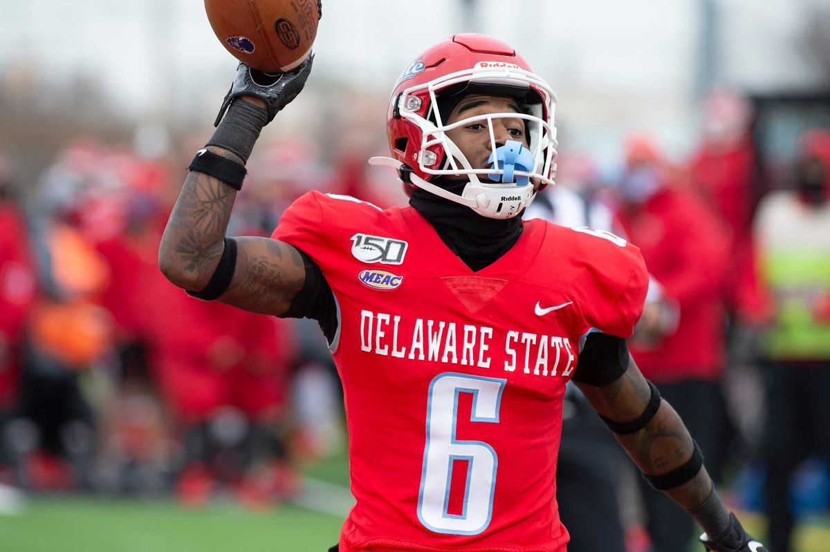 AveryJonesAllen's tweet photo. Extremely blessed to have received my first hbcu offer from Delaware state!!!
@FBCoachHull42 @CoachDRedd @DelSt_Football @CoachMessay @RivalsFriedman https://t.co/GmBdgKa4up