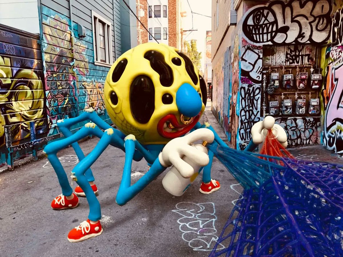 JOYdotWORLD's tweet image. gm JOYs! In JOYWORLD inspiration comes standard 🕷️🖼️✨