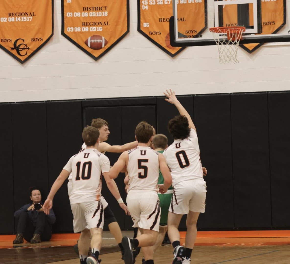 doug_muxlow's tweet photo. 45 pts on 6-10 2pt / 7-8 3pt - 13/18 72% and a box1. Young players, THIS ➡️ 4,000+ shots/week off season & 500-1000 on in-season Sunday’s. @gaden_muxlow works his butt off to be good🐊🏀 #noapologies #Warriorbound https://t.co/eCpARsVLuL