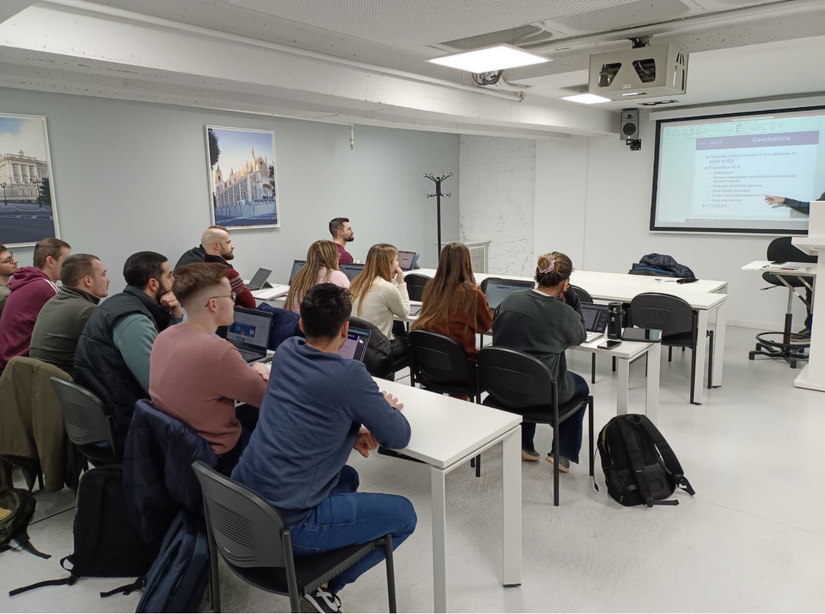 ci40_uc3m's tweet photo. Learning Advanced Management Framework and Tools in our Master in Conncted Industry 4.0 in the @uc3m’s Puerta de Toledo campus. #ci40 https://t.co/7GVk5AsYoO
