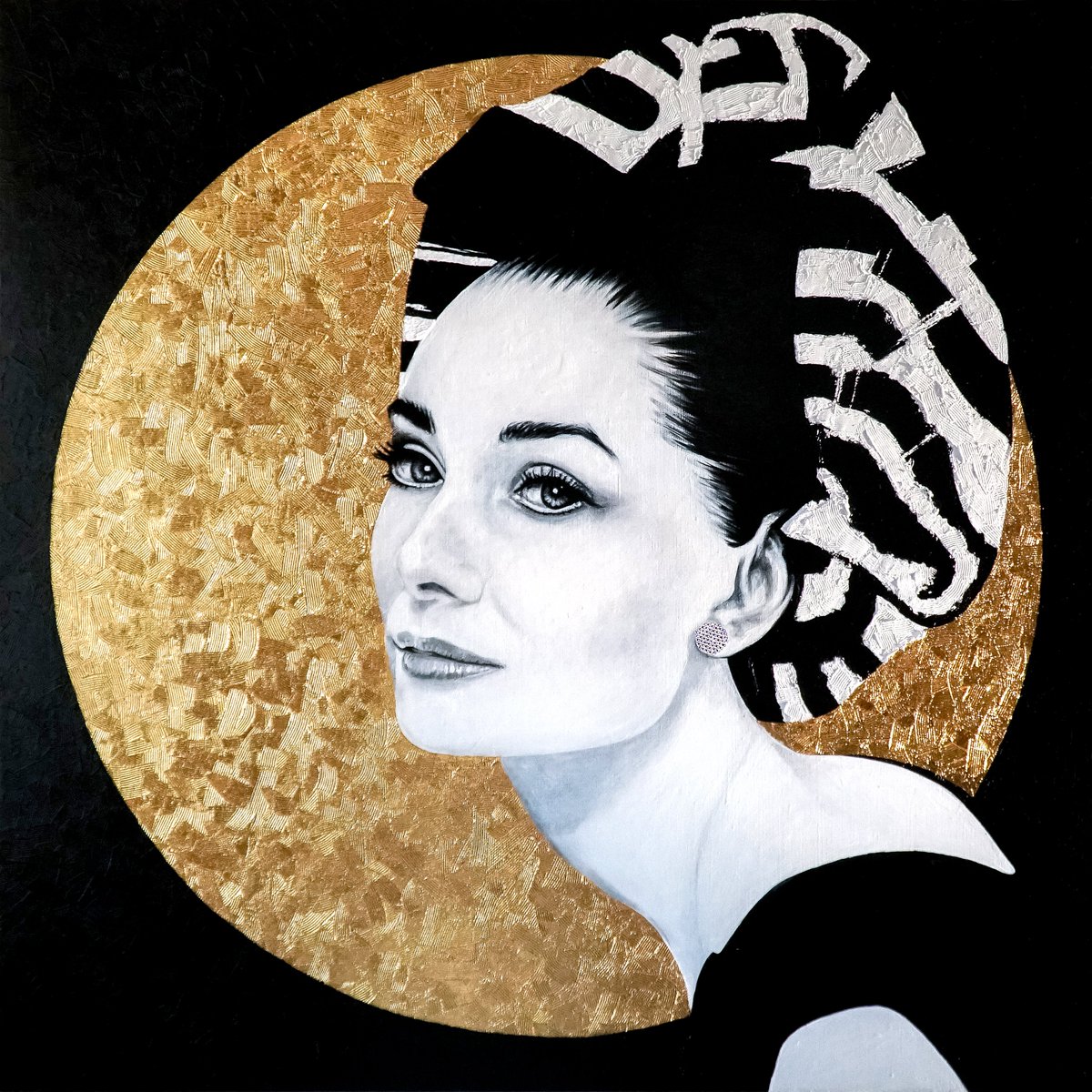 Attention! 
the original of this work was SOLD! 💸

Aydrey Hepburn 40x40 inch
acrylic/canvas, gold potal, inlaid with original SWAROVSKI crystals, 2021

#sold #audreyhepburn #privatecollection #rextart #rextalexandr #painter #goldencollection