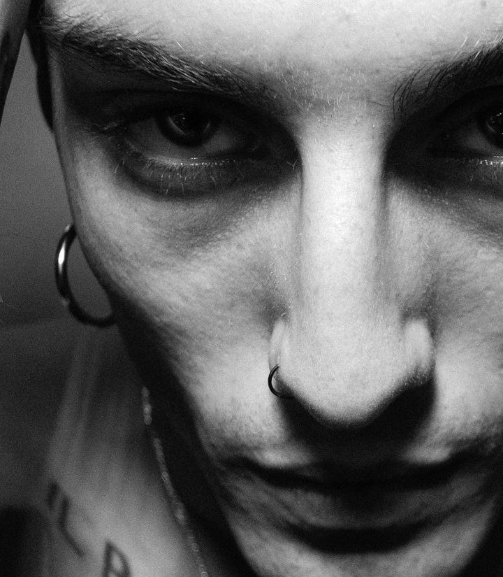 aneskin_'s tweet photo. But the depth of Damiano's eyes... I'm dead #maneskin #damianodavid https://t.co/njnXRctrvE