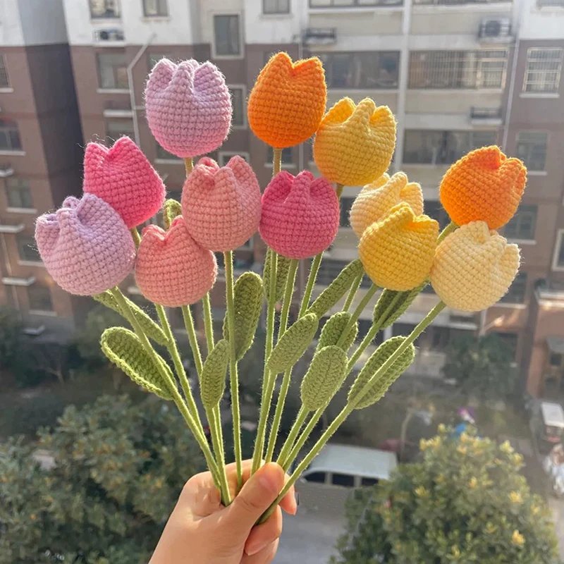 crochet tulip bouquet