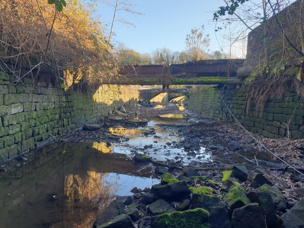 Jacksonpl_'s tweet photo. The water might be cold but it doesn’t stop us undertaking a survey of an historic stone arch and race in Milford
@wavensmere #sitesurveying #structuralengineering #civilengineering #consultingengineers #structuralsurvey #surveying #heritage https://t.co/4lWiPUkAN9