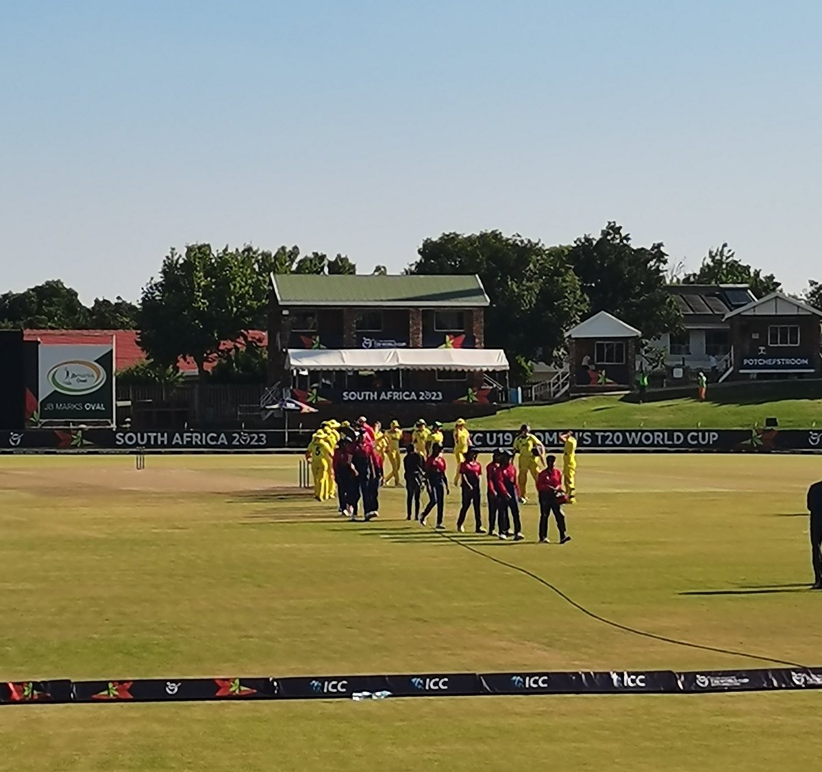 Australia vs UAE this afternoon.

Australia won by 6 wickets🏏❗

#U19T20WorldCup
#summerofcricket
#beapartofit
