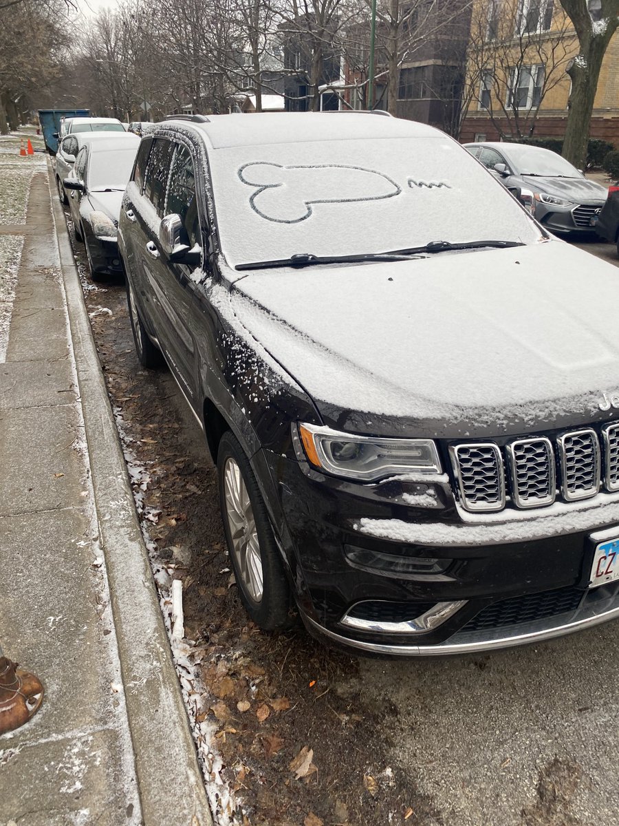 ⁦<a href="/ChiPartyAunt/">Chicago Party Aunt</a>⁩ Were you at the Oakwood last night? Because this was down the block this morning