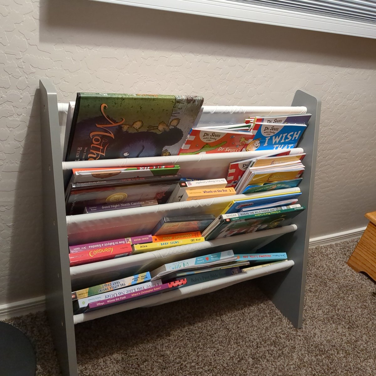 koonscc's tweet photo. My 8 month old son outgrew his first bookshelf. I'm so proud. https://t.co/5PfRAB1Trl