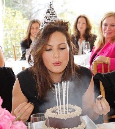 Happy birthday to the queen Mariska Hargitay    