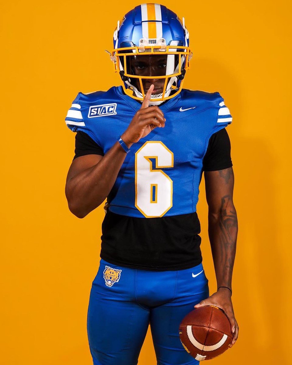 I Am Bwebb tweet media